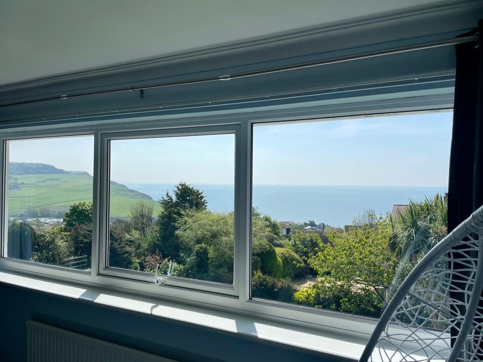 Stunning Charmouth Property With Bay Views! Luaran gambar